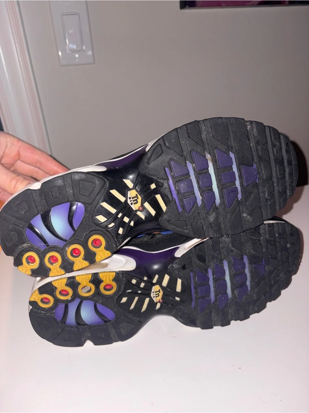 Nike Air Max Plus 'Voltage Purple' 2018 - Picture 2 of 4